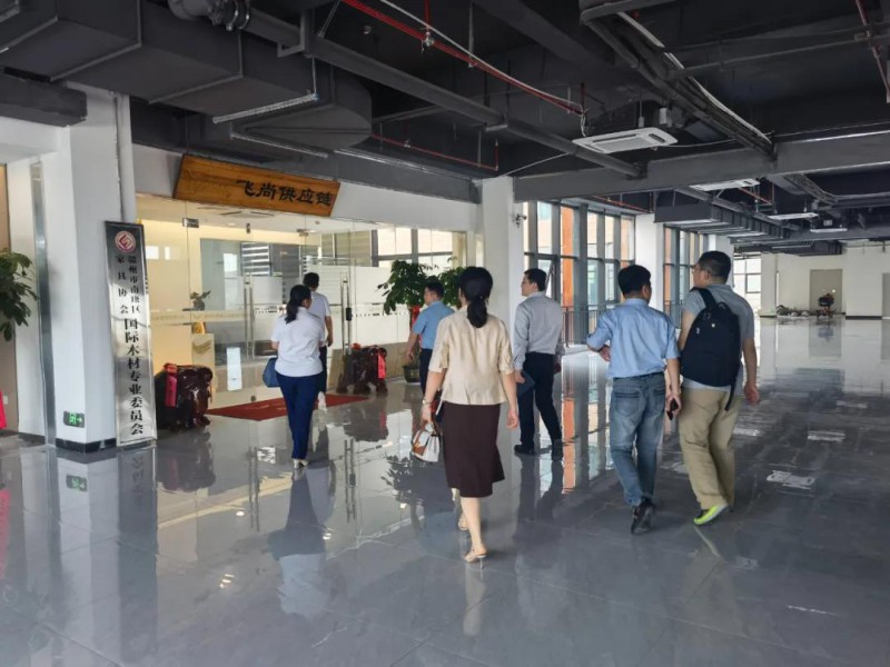 交通銀行考察南康家具