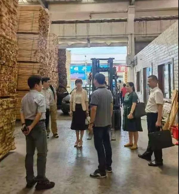 交通銀行考察南康家具55