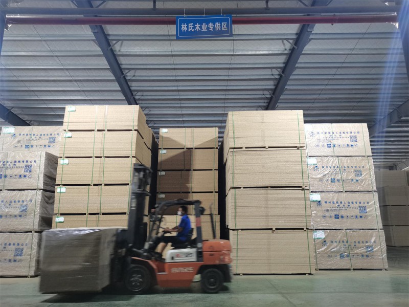 愛格森 刨花板廠家倉庫實拍&mdash;&mdash;林氏木業專供區