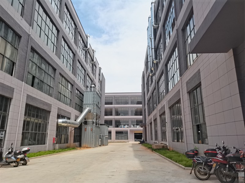 江西南康金絲檀和樹(shù)脂大板家具定制生產(chǎn)廠家工廠實(shí)拍4