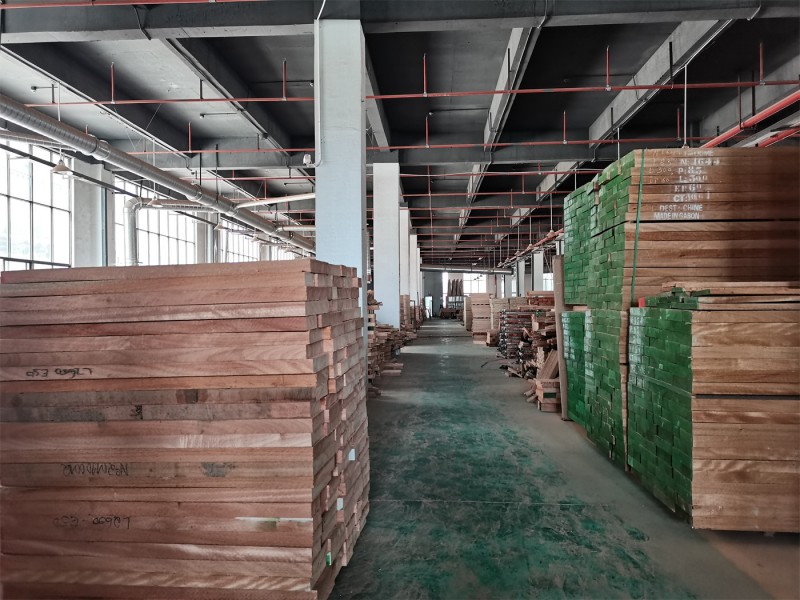 江西南康金絲檀和樹(shù)脂大板家具定制生產(chǎn)廠家工廠實(shí)拍6