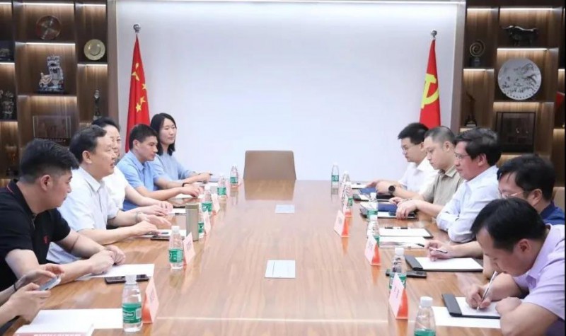 贛州市南康區委書記何善錦一行訪問中國家具協會2