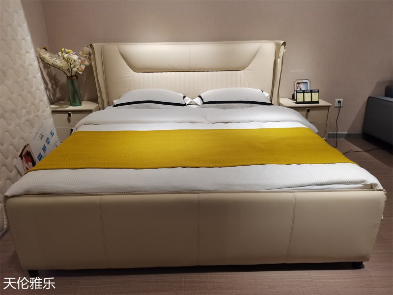 天倫雅樂現代簡約輕奢軟體家具展廳實拍11