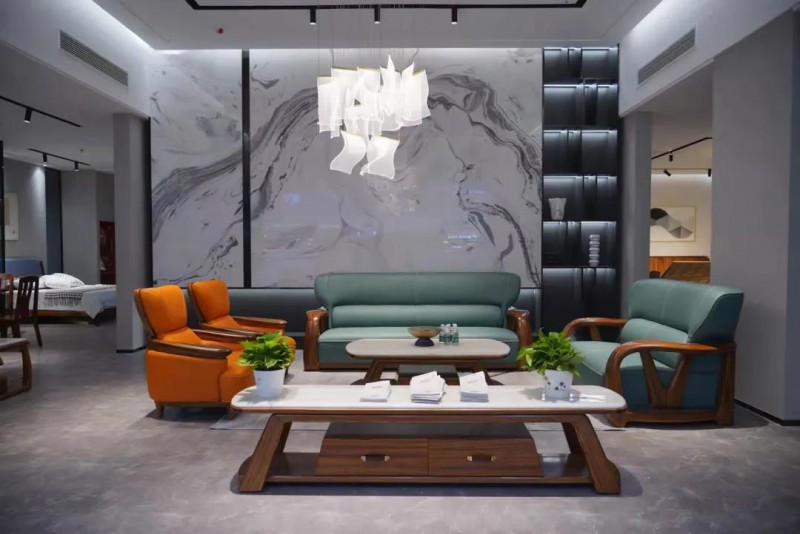 南康家具好，好在規(guī)模龐大，更好在擁有完整高效的全產業(yè)鏈條