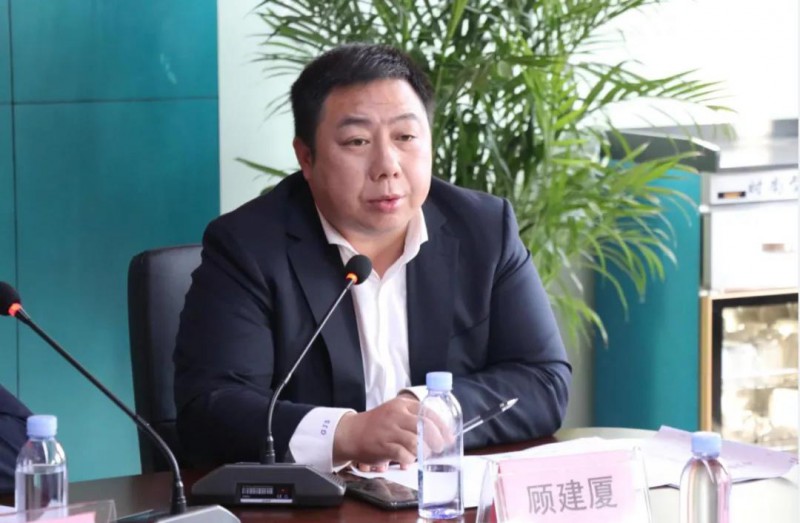 區(qū)家具協(xié)會會長顧建廈