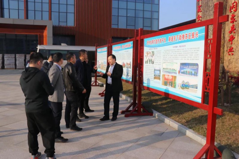 考察贛州國際陸港