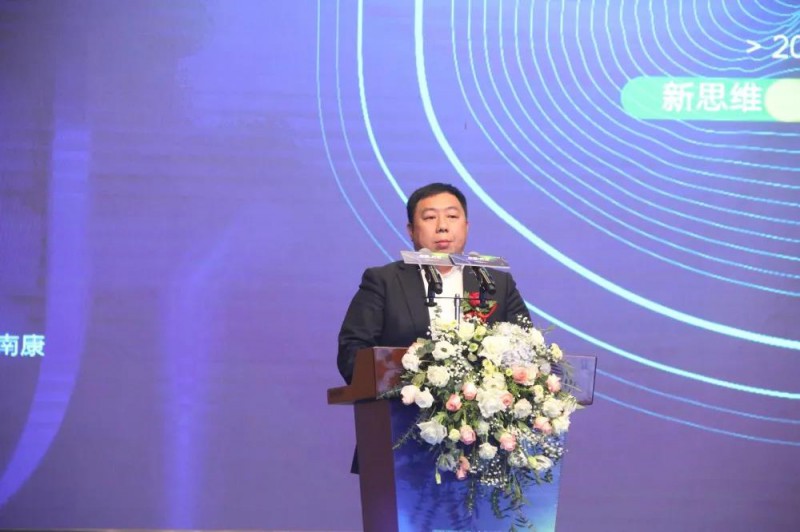 區家具協會會長顧建廈