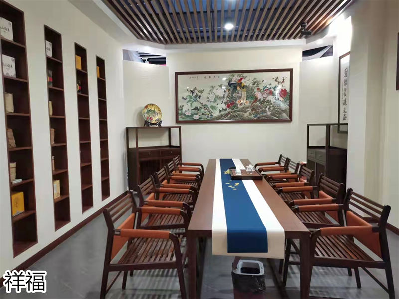 祥福竹家具辦公空間、茶空間、康養(yǎng)民宿、音樂(lè)館、大劇院茶藝館,書畫、國(guó)學(xué)、插花桌椅工程定制廠家