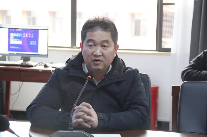 區家具產業促進局局長李慶偉