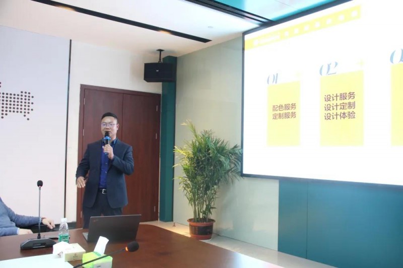 江西新佳新實業有限公司項目副總經理陳代君