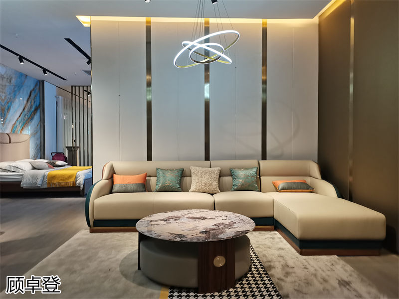 顧卓登實木輕奢風格家具展廳實拍