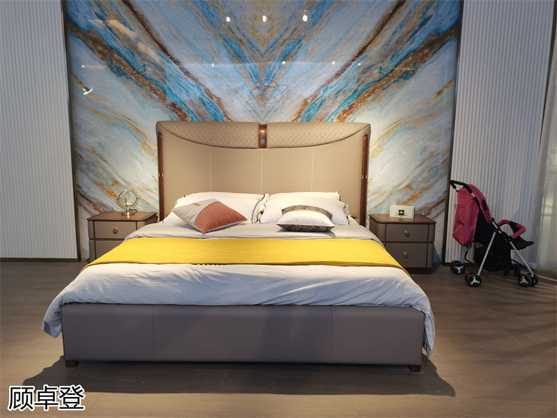 顧卓登實木輕奢風格家具展廳實拍