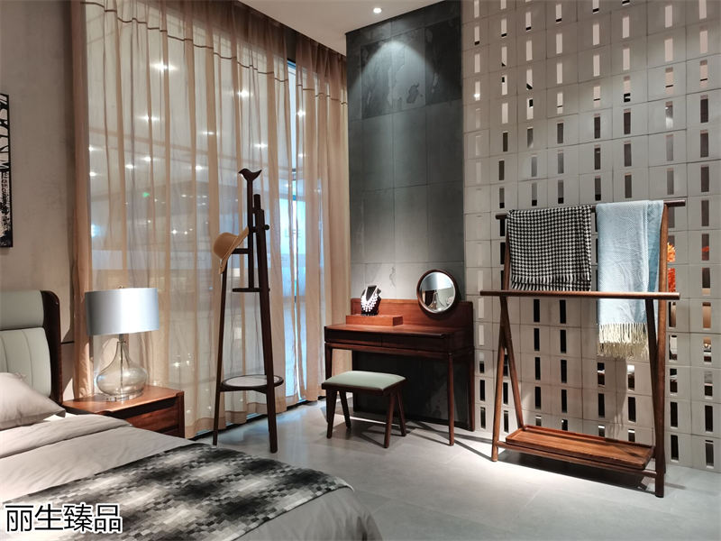 麗生緣&middot;麗生臻品意式輕奢風格烏絲楠木家具展廳實拍