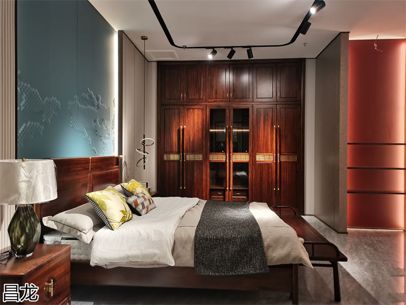 昌龍新中式烏金木整屋定制家具展廳實(shí)拍