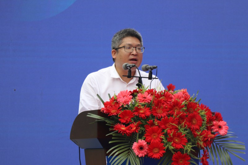 區(qū)委常委、副區(qū)長(zhǎng)李成勝講話