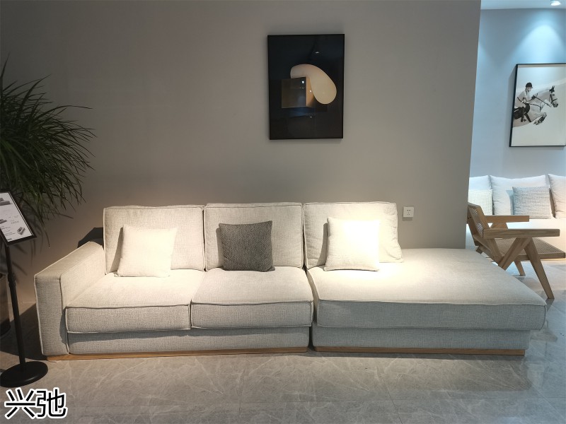 興弛家居 米洛提 意大利極簡家具展廳實(shí)拍