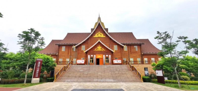 如今的南康家具借助5G、大數(shù)據(jù)、區(qū)塊鏈、人工智能等新一代信息技術(shù)