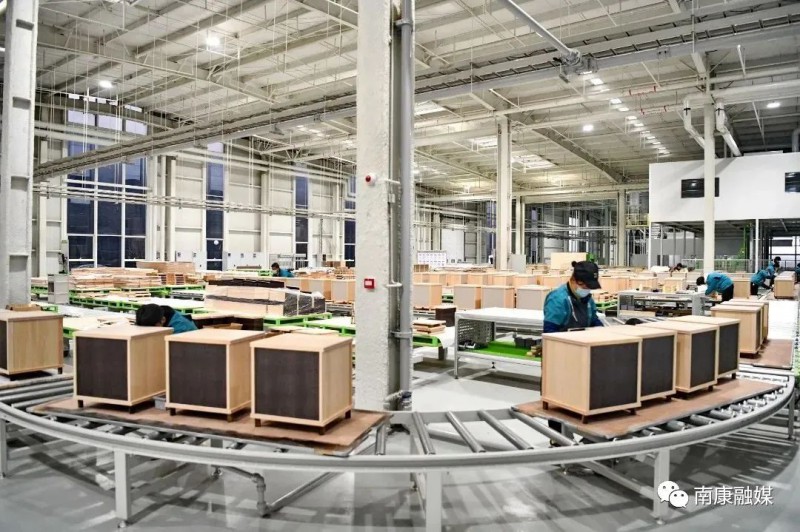 南康家具，全國領(lǐng)先！品牌價(jià)值702.1億元！