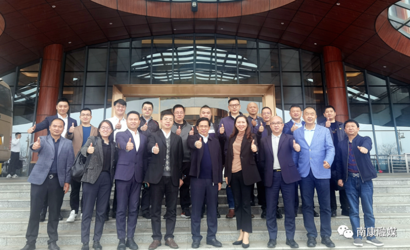 系列親商安商富商的親民舉措