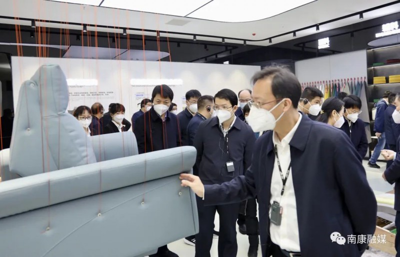 左右家居（贛州）有限公司年產27萬套軟體家具項目