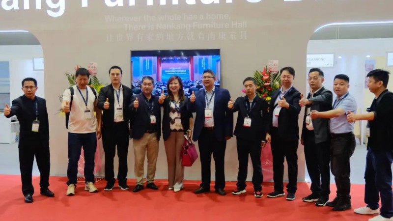 政府助力,組團出海!南康家具品牌館亮相馬來西亞國際家具展