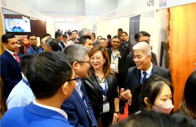 馬來西亞家具總會會長邱曜仲