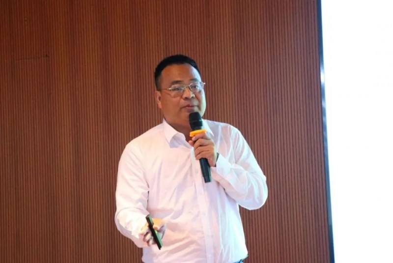 歐文勝老師以“倉庫成本管控”為主題