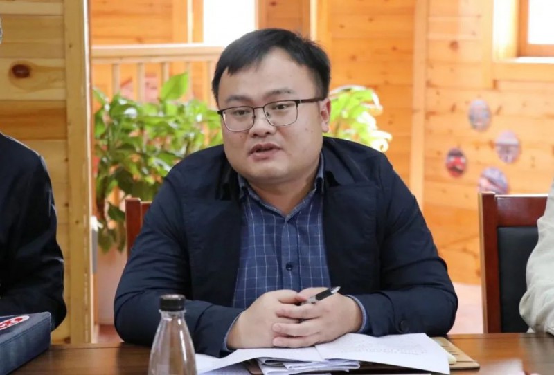 區林業發展服務中心主任黃澤林