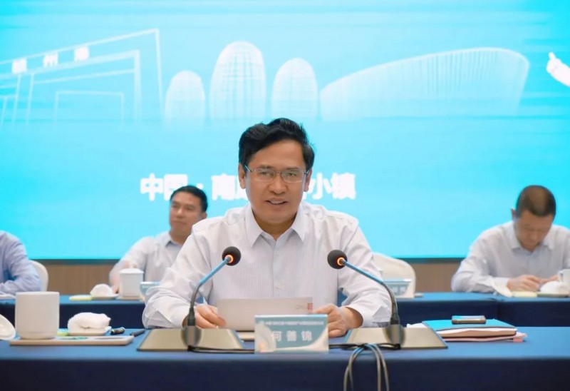 區委書記何善錦