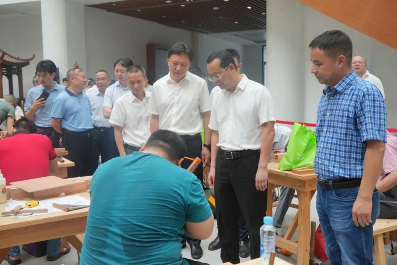 第10屆家博會(huì)木工技能大賽選拔賽開賽3