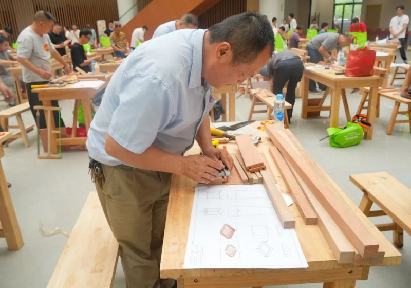 第10屆家博會(huì)木工技能大賽選拔賽開賽4