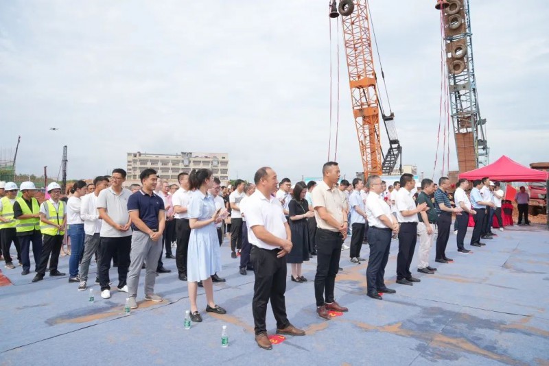 總投資30億元!A家家居高端家具生產制造項目在南康奠基!3