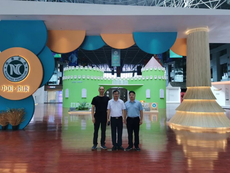 強(qiáng)強(qiáng)聯(lián)合，強(qiáng)鏈補(bǔ)鏈！南康家具與云浮石材達(dá)成戰(zhàn)略合作5