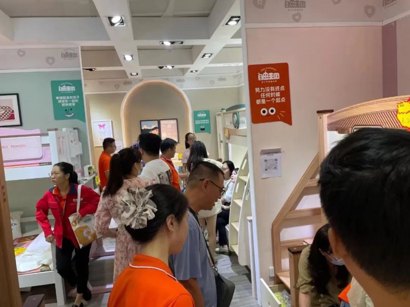 為南康家具親身代言