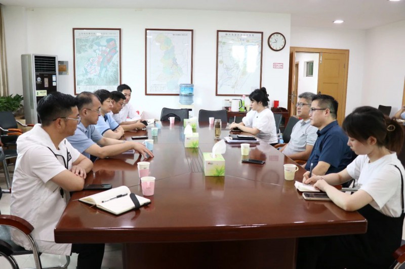 海安經濟技術開發區到南康考察交流家具產業發展情況