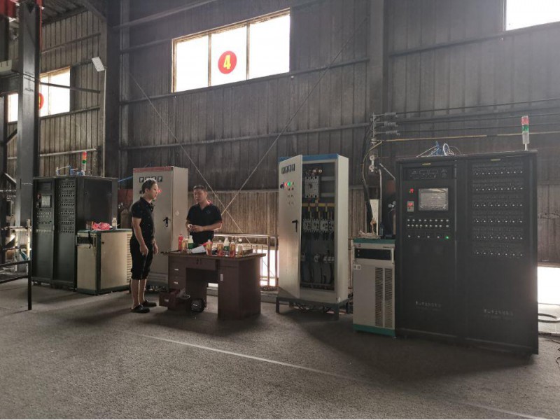 南康鑫鈦真空鍍膜設備 (2)