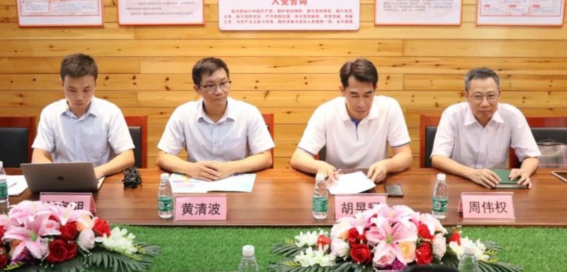 雙方還圍繞加強產品質量監管、維護家具市場秩序、處理家具消費投訴等方面進行了深入的交流探討2