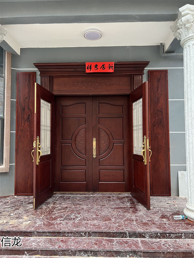 信龍紅木門