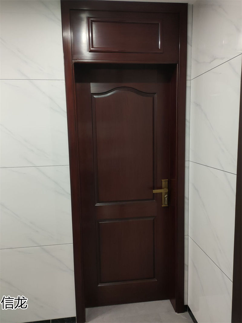 信龍紅木門