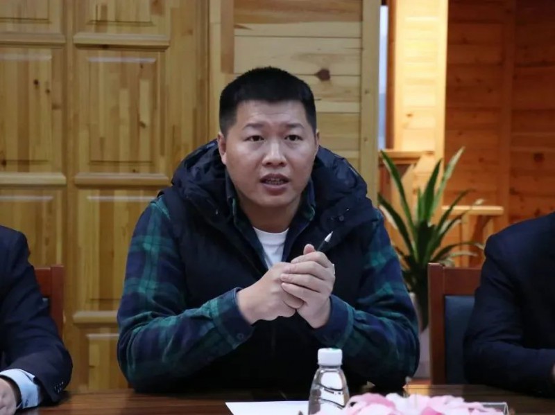 區(qū)家具協(xié)會(huì)會(huì)長羅海龍