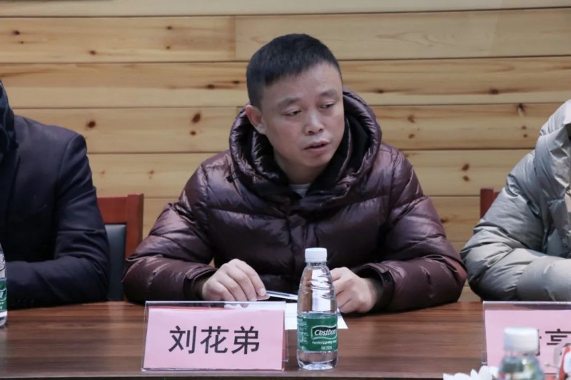 南昌航空大學藝術學院視覺傳達系主任、副教授劉花弟