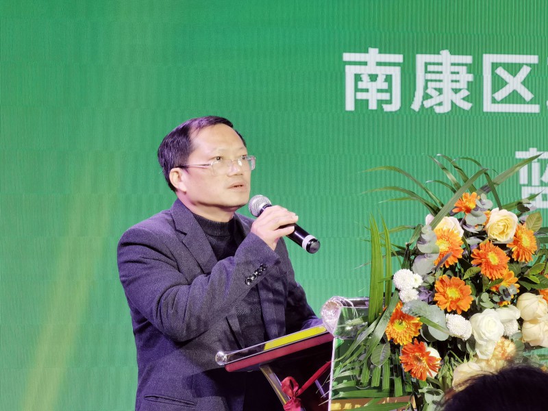 南康區政協副主席 藍志中先生