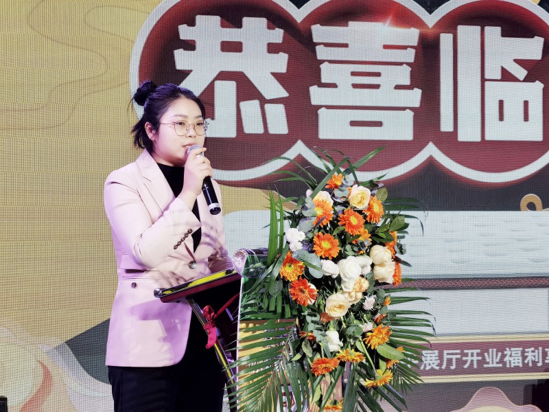 喜朵家居總經理助理:唐英