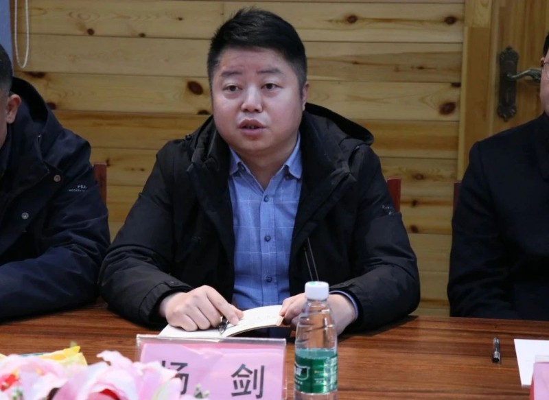 區(qū)家具協(xié)會(huì)秘書長(zhǎng)楊劍