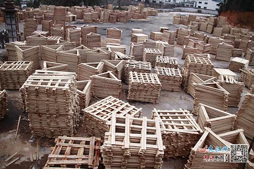 “木班花”床板晾曬廠