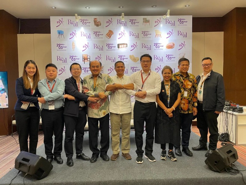 南康家具經(jīng)貿(mào)考察團(tuán)2