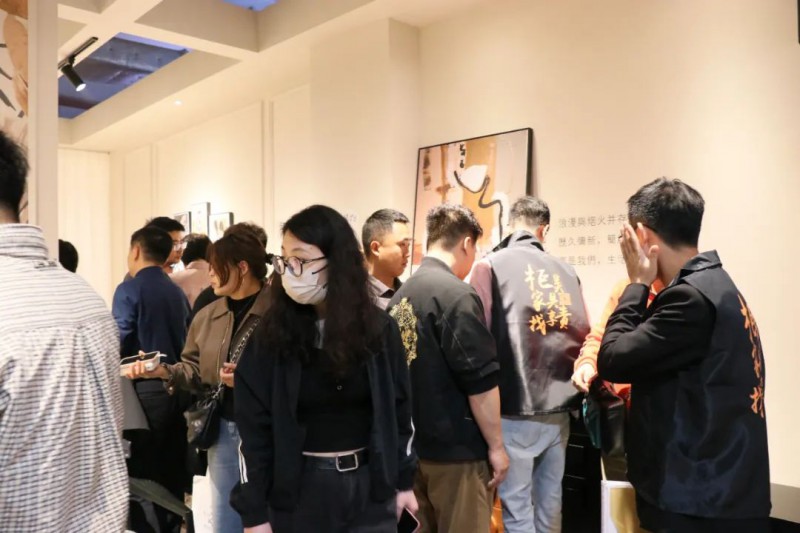 南康家具參展軍團(tuán)狂攬訂單2