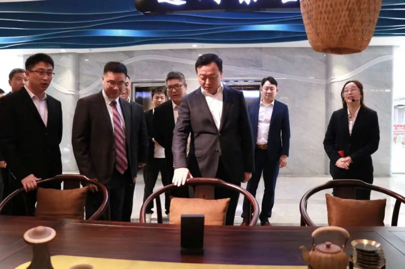 政府指導、市場運作、企業唱戲、百姓受益