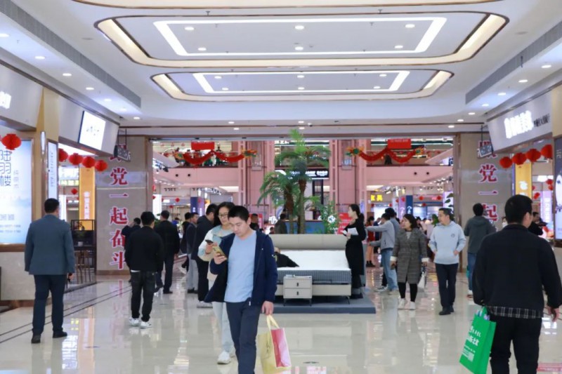 南康各大家具市場人頭攢動3