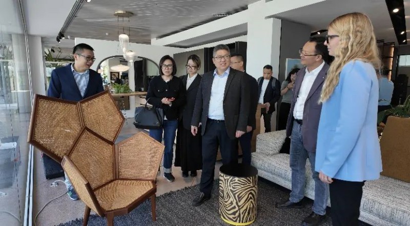 考察AD DAL POZZO高端家具展廳1